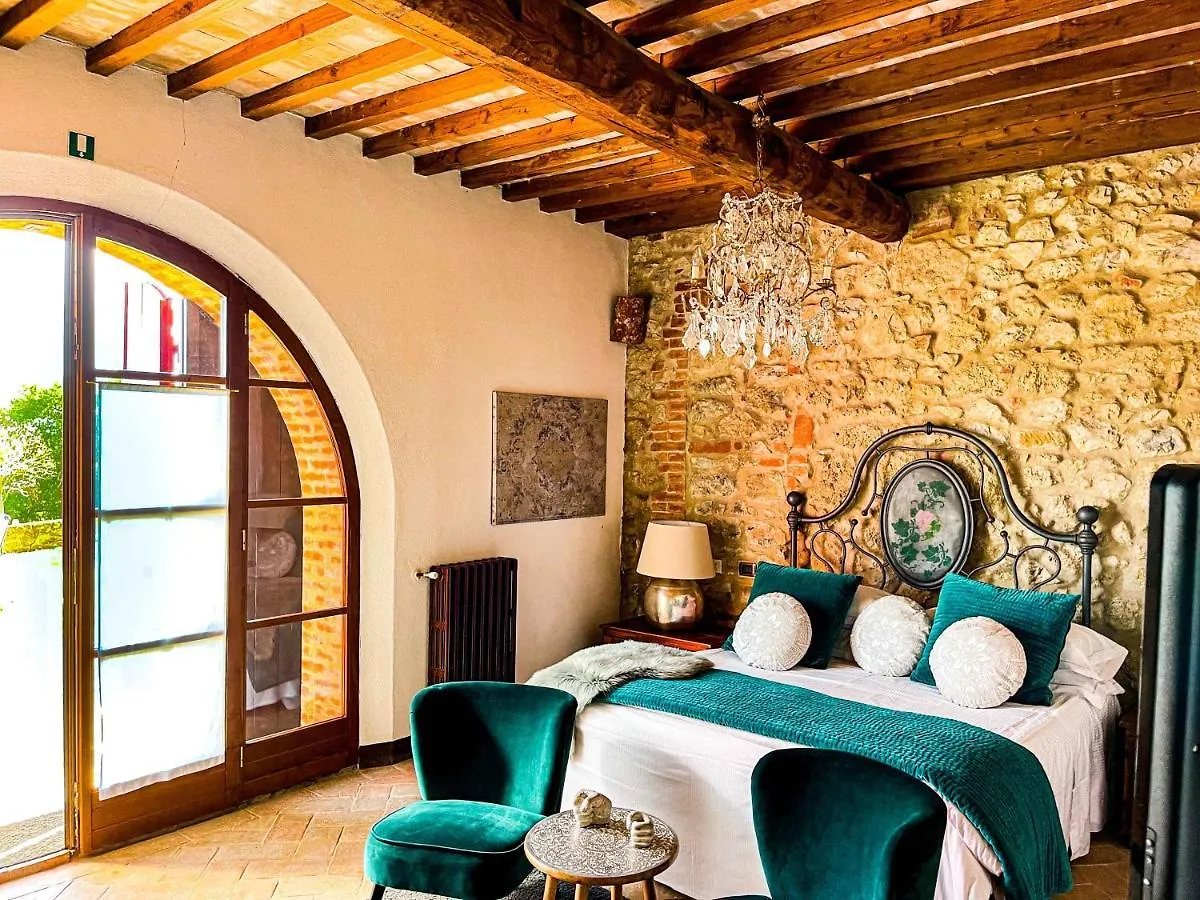 Lachiusa Tuscany Montefollonico Hotel