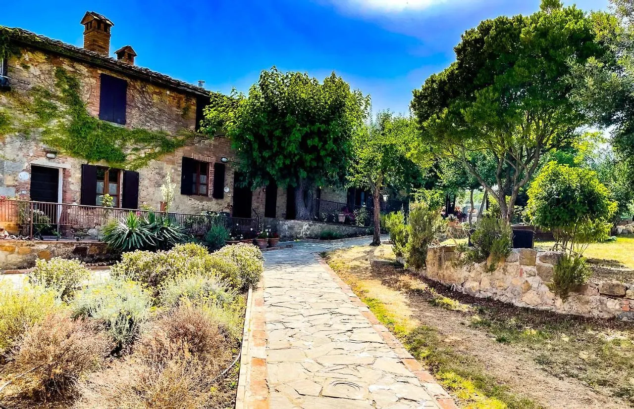 *** Hotel Lachiusa Tuscany Montefollonico Italy